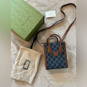 Gucci
Interlocking G Patch Tote GG Denim Mini